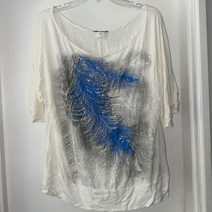 1/4 sleeve fashion shirt.